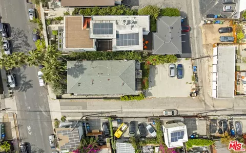 View/Area - 250 3rd Ave, Venice, CA 90291 photo 1 of 6