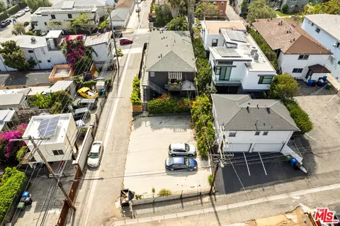View/Area - 250 3rd Ave, Venice, CA 90291 photo 5 of 6
