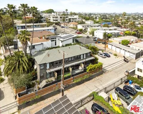 View/Area - 250 3rd Ave, Venice, CA 90291 photo 6 of 6