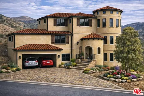 0 Giant Fir Pl, Canyon Lake, CA 92587