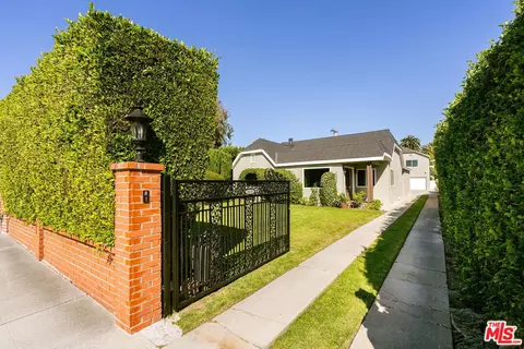1026 S Windsor Blvd, Los Angeles, CA 90019