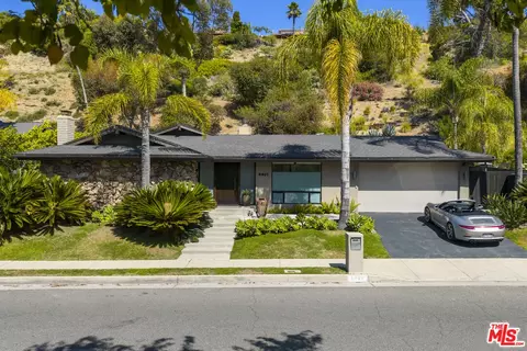 6401 Tahoe Dr, Los Angeles, CA 90068