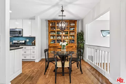 Dining - 644 Hampton Rd, Burbank, CA 91504 photo 1 of 1