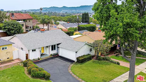 View/Area - 644 Hampton Rd, Burbank, CA 91504 photo 1 of 1