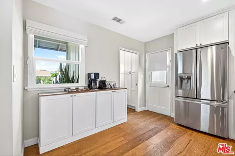 Other - 644 Hampton Rd, Burbank, CA 91504 photo 3 of 6