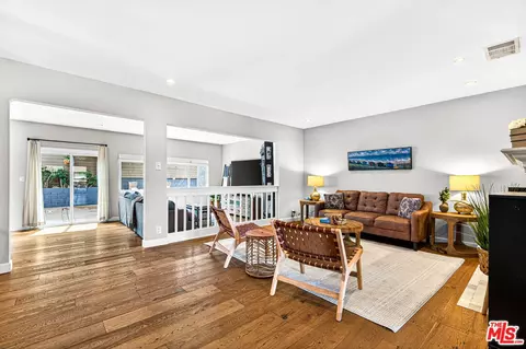 Other - 644 Hampton Rd, Burbank, CA 91504 photo 6 of 6