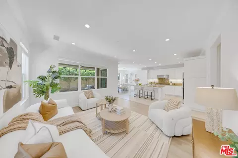 116 Mistletoe, Irvine, CA 92620