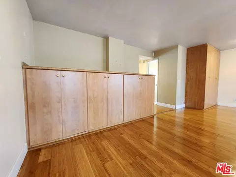 Living - 19002 S Grandee Ave, Carson, CA 90746 photo 8 of 8