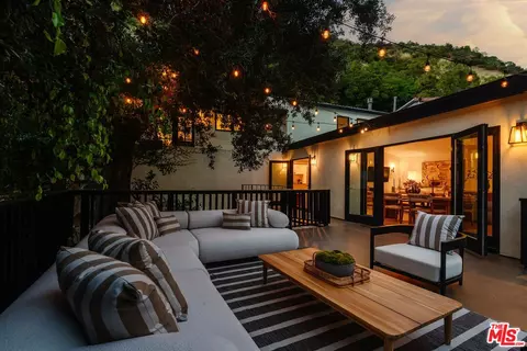 9849 Portola Dr, Beverly Hills, CA 90210