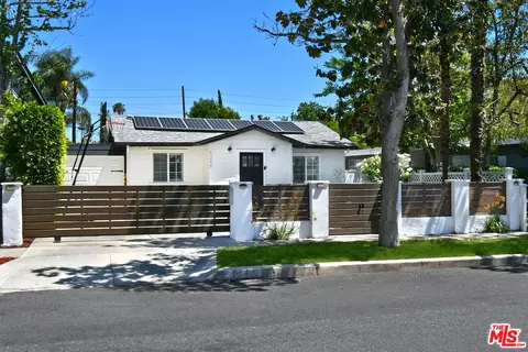 5248 Lennox Ave, Sherman Oaks, CA 91401