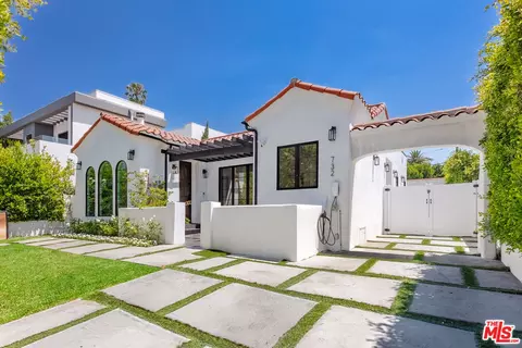 732 N Cherokee Ave, Los Angeles, CA 90038