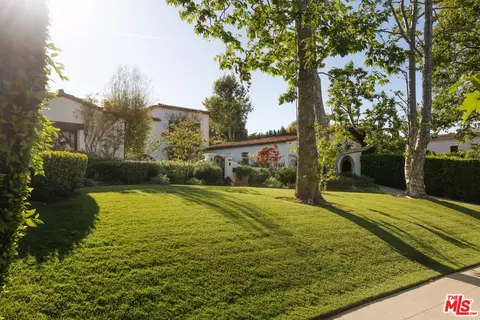 563 S Burlingame Ave, Los Angeles, CA 90049