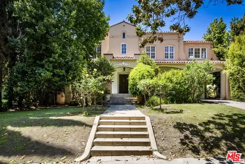 2007 N Hobart Blvd, Los Angeles, CA 90027