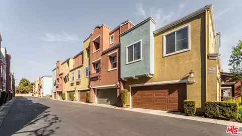 217 W Zinfandel Dr, Covina, CA 91723