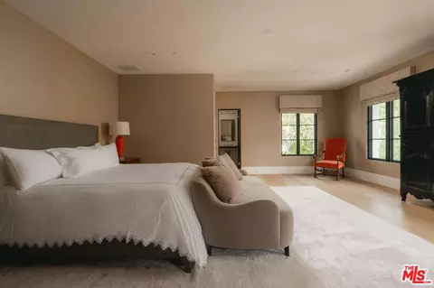 Bedroom - 1475 E Mountain Dr, Santa Barbara, CA 93108 photo 4 of 5