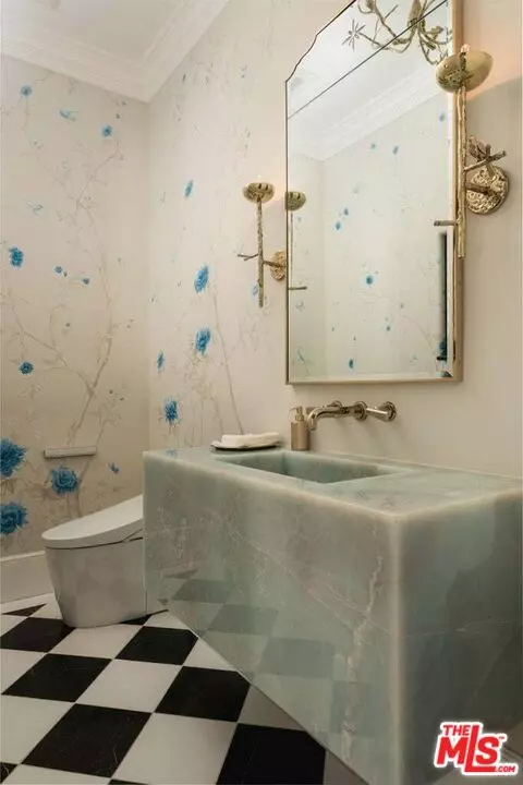 Bath - 1475 E Mountain Dr, Santa Barbara, CA 93108 photo 1 of 4