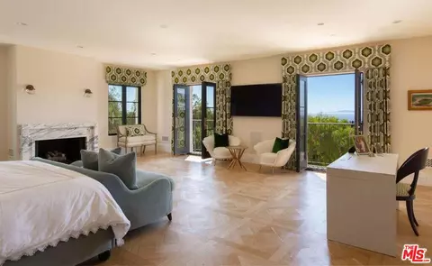 Bedroom - 1475 E Mountain Dr, Santa Barbara, CA 93108 photo 1 of 5