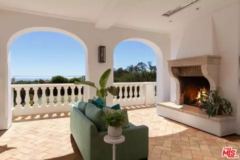 Exterior - 1475 E Mountain Dr, Santa Barbara, CA 93108 photo 5 of 9
