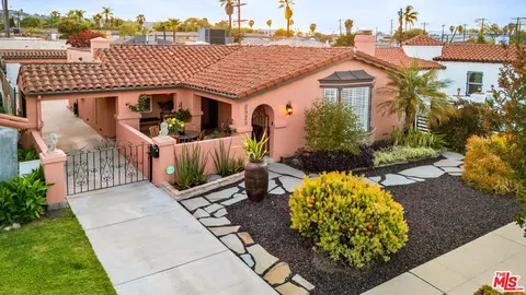 3925 S Norton Ave, Los Angeles, CA 90008