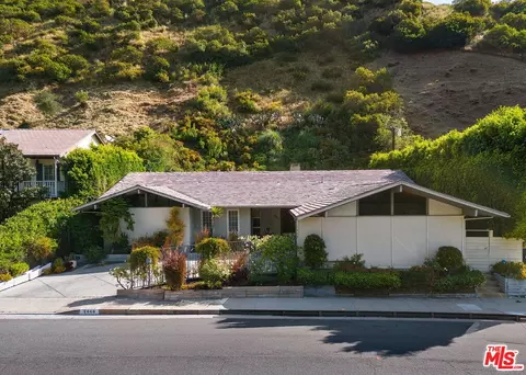 2068 N Beverly Dr, Beverly Hills, CA 90210