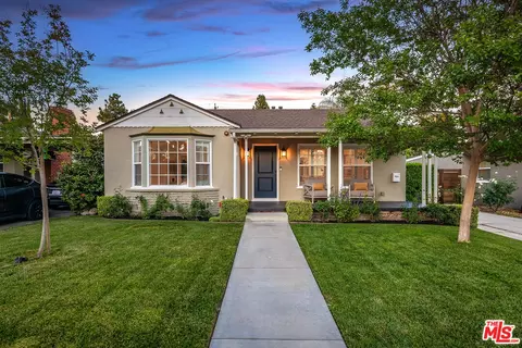 730 N Fairview St, Burbank, CA 91505