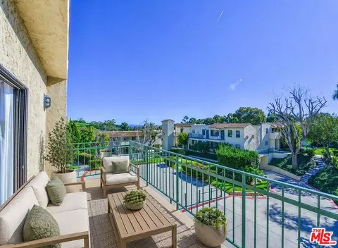 6456 Cavalleri Rd, Malibu, CA 90265
