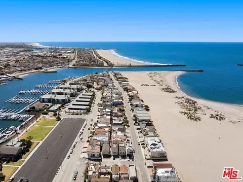 View/Area - 109 Los Robles St, Oxnard, CA 93035 photo 3 of 4