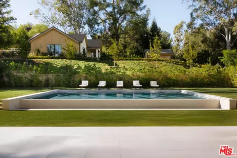 5287 Round Meadow Rd, Hidden Hills, CA 91302