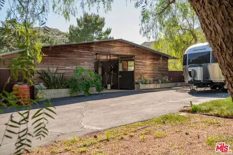 14677 Yerba Buena Rd, Malibu, CA 90265