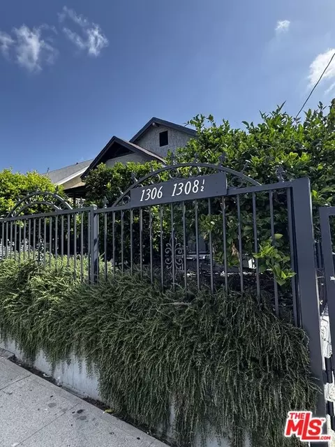 1306 Talmadge St, Los Angeles, CA 90027