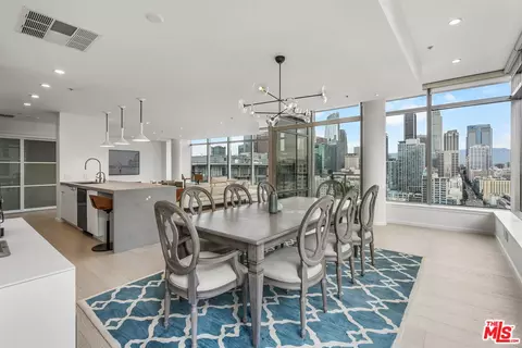 1155 S Grand Ave #2109, Los Angeles, CA 90015