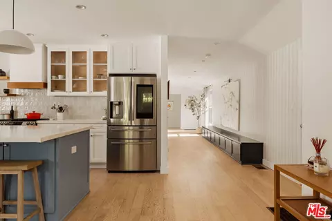 Entry Way - 6448 Peach Ave, Van Nuys, CA 91406 photo 1 of 2