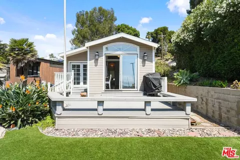 31 Paradise Cv, Malibu, CA 90265