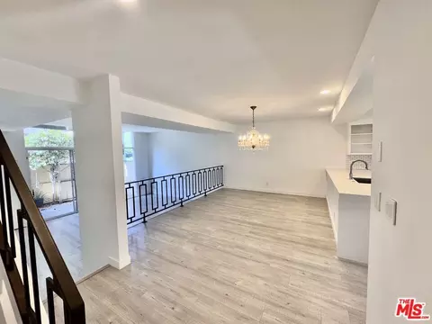 5346 Fairview Blvd, Los Angeles, CA 90056
