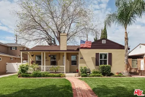 1527 N Avon St, Burbank, CA 91505