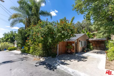 927 Pine Grove Ave, Los Angeles, CA 90042