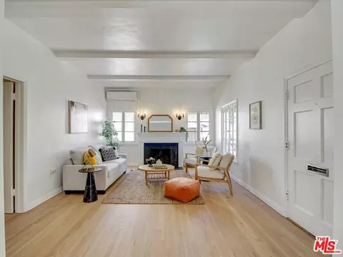 440 W Ellis Ave, Inglewood, CA 90302