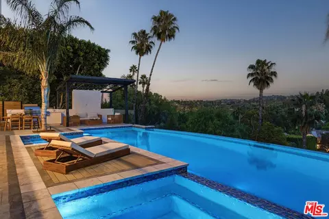 16838 Oak View Dr, Encino, CA 91436