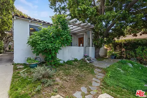 2138 Holmby Ave, Los Angeles, CA 90025