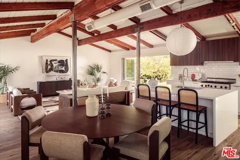 5513 Tuxedo Ter, Los Angeles, CA 90068