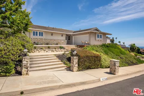32256 Phantom Dr, Rancho Palos Verdes, CA 90275