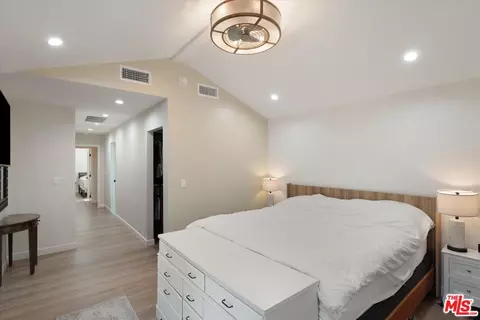 937 E 222nd St, Carson, CA 90745 photo 3