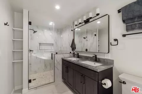 937 E 222nd St, Carson, CA 90745 photo 9