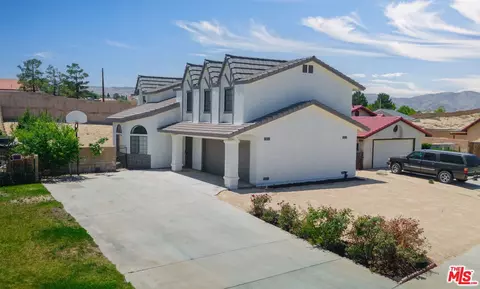 2232 Thomas Ave, Palmdale, CA 93550
