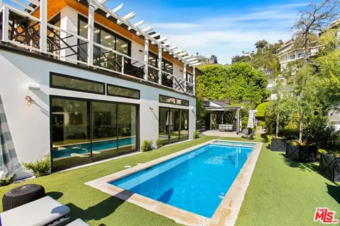 1640 N Kings Rd, Los Angeles, CA 90069