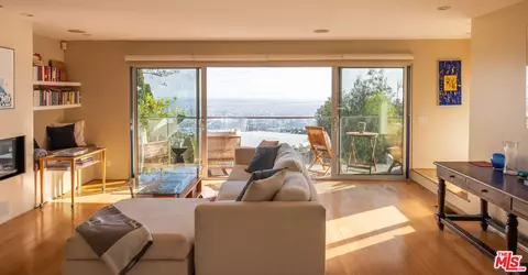 2158 Sunset Plaza Dr, Los Angeles, CA 90069