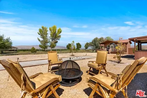 Exterior - 12055 Munsey Rd, Cantil, CA 93519 photo 2 of 7