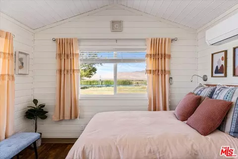 Bedroom - 12055 Munsey Rd, Cantil, CA 93519 photo 5 of 8