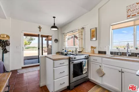 Kitchen - 12055 Munsey Rd, Cantil, CA 93519 photo 4 of 4