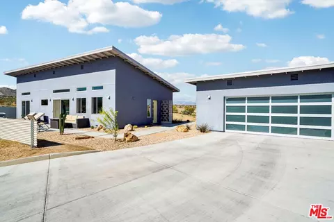 6792 San Angelo Ave, Joshua Tree, CA 92252